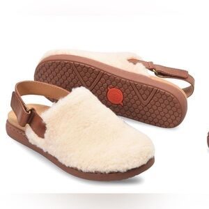 COZY Born Kat Napa Shearling Slip-Ons Shoes